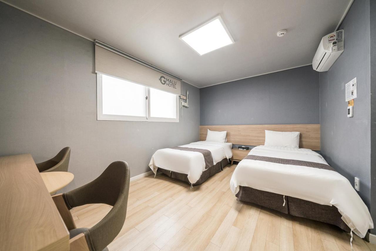 Malu Hotel Suwon Exteriör bild
