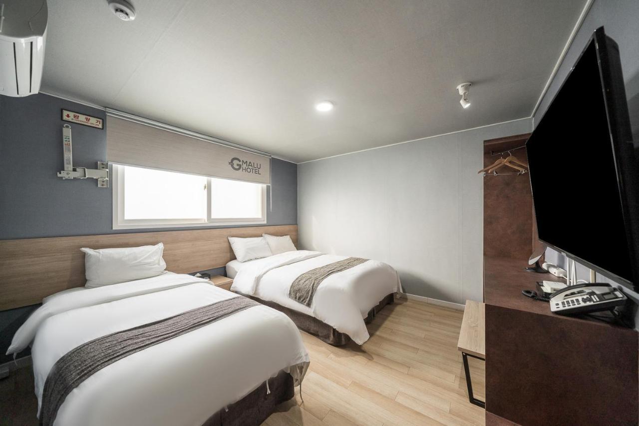 Malu Hotel Suwon Exteriör bild