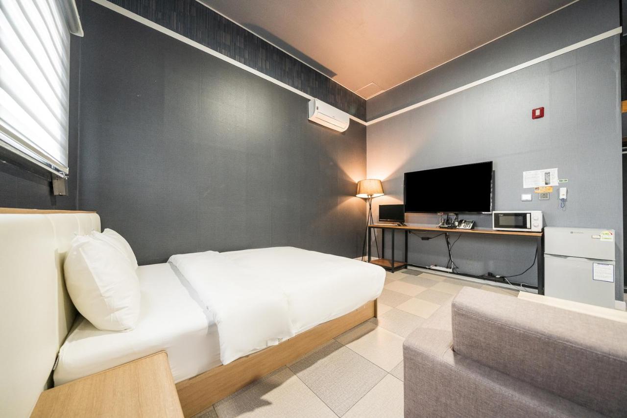 Malu Hotel Suwon Exteriör bild